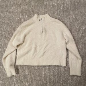 Kendall & Kyle white Fuzzy Half-Zip Sweater size XS